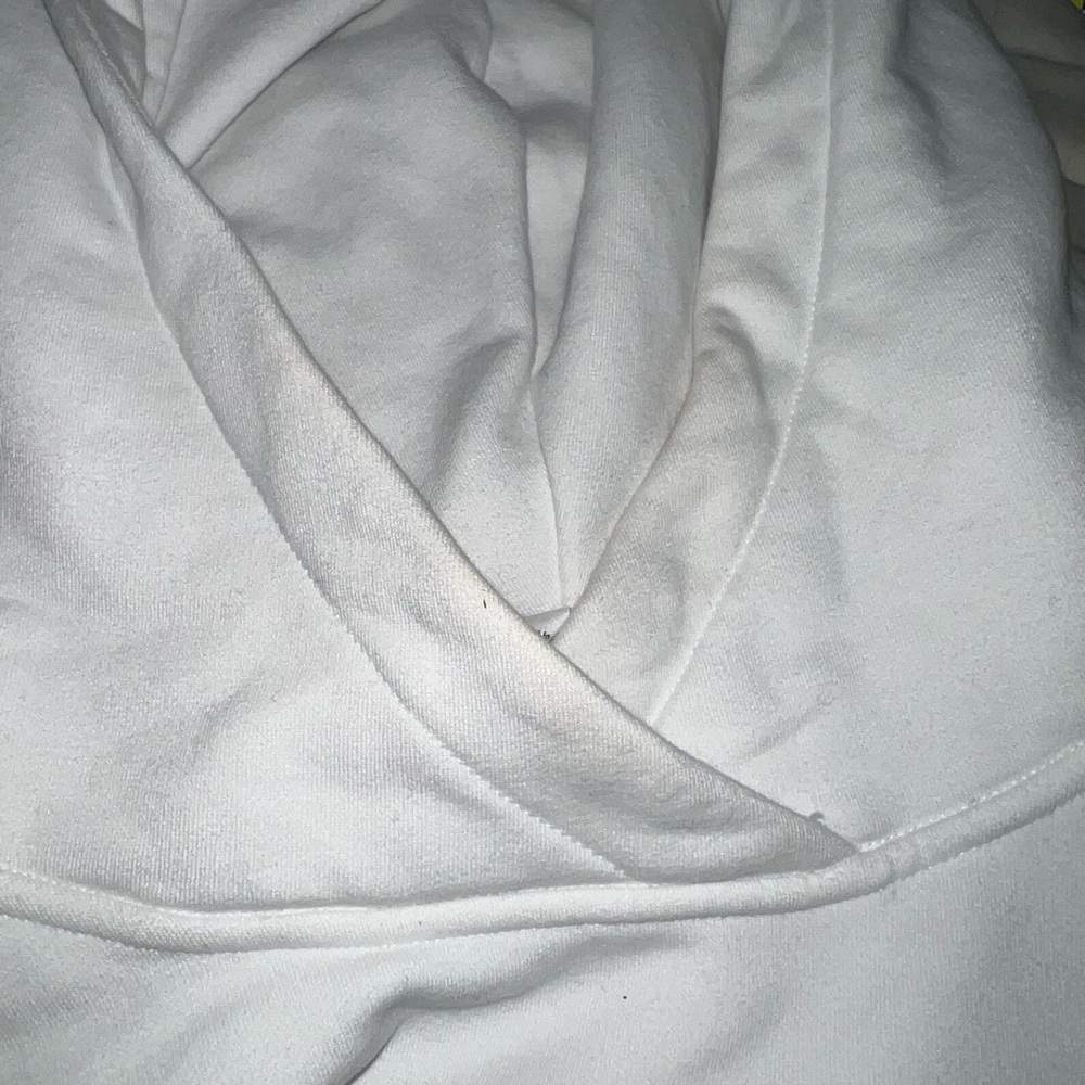 Lululemon Loungeful Hoodie - Picture 5 of 5
